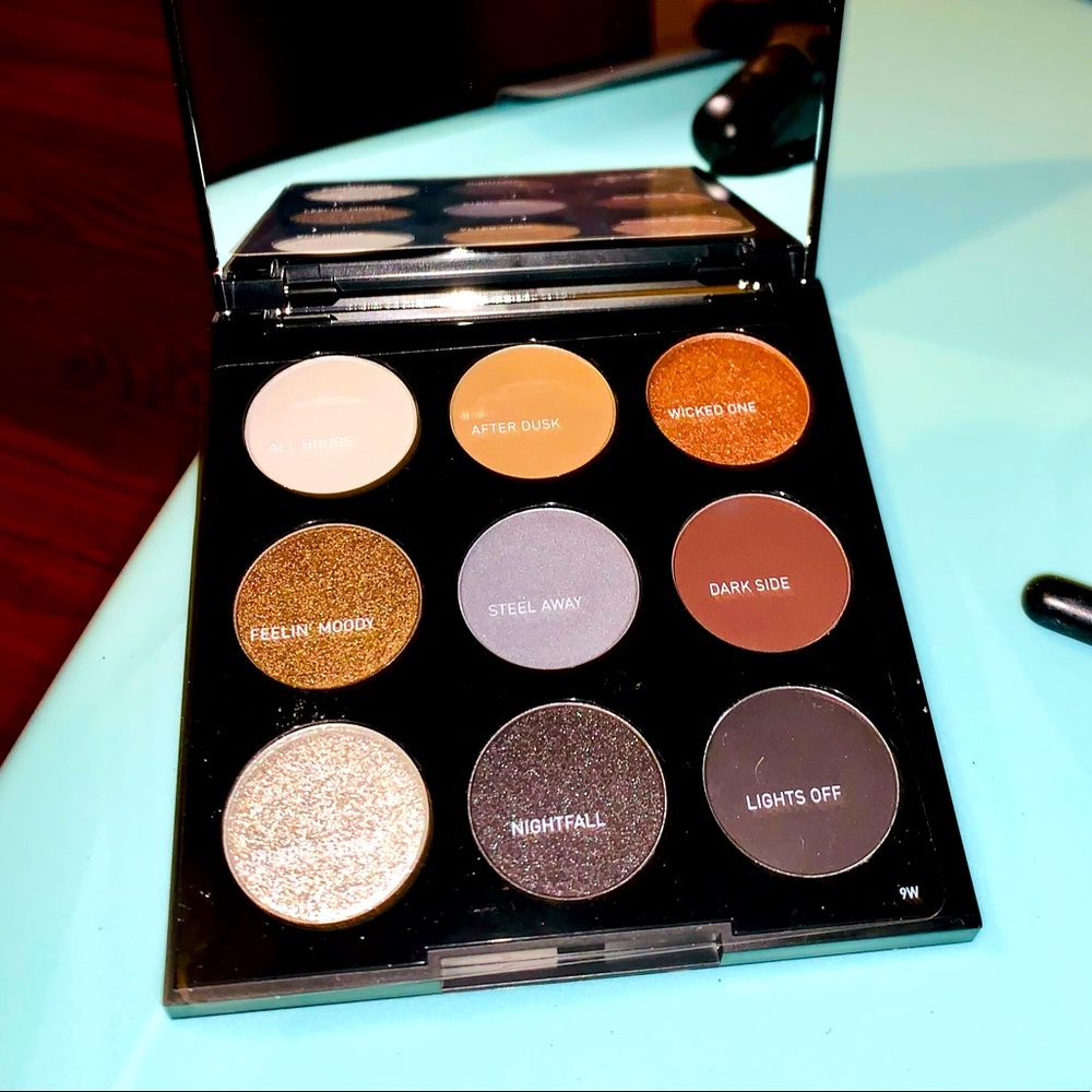 Morphe smoke & shadow artistry pallet